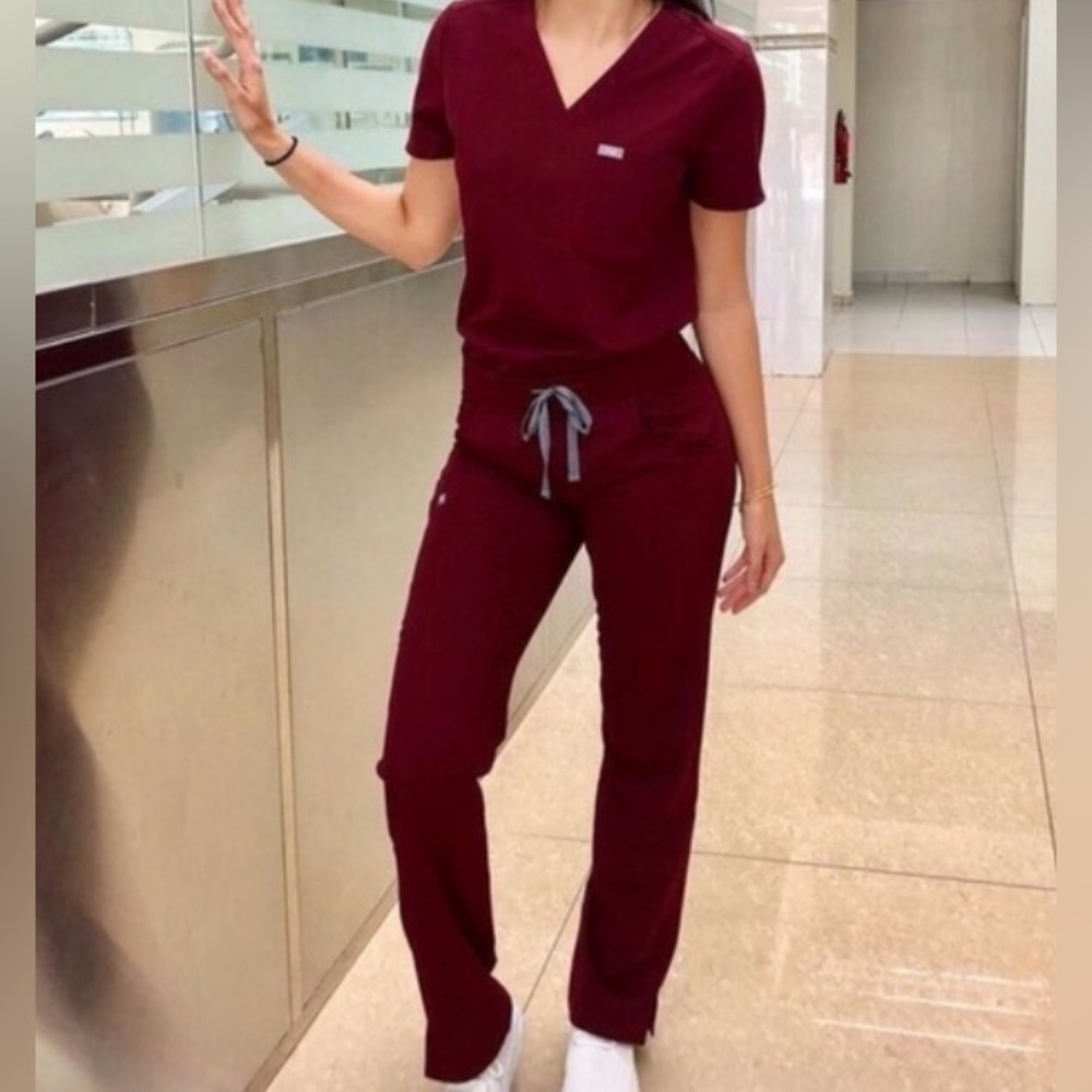 Figs Maroon Scrub Set